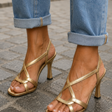 Noemi | Goldene Sandaletten mit Kreuzriemen