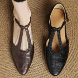 Greta – Klassische Leder-T-Steg-Schuhe mit geflochtenem Detail