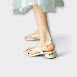 Evelyn - Elegante Flache Sandalen Minna mit Raffiniertem Finish
